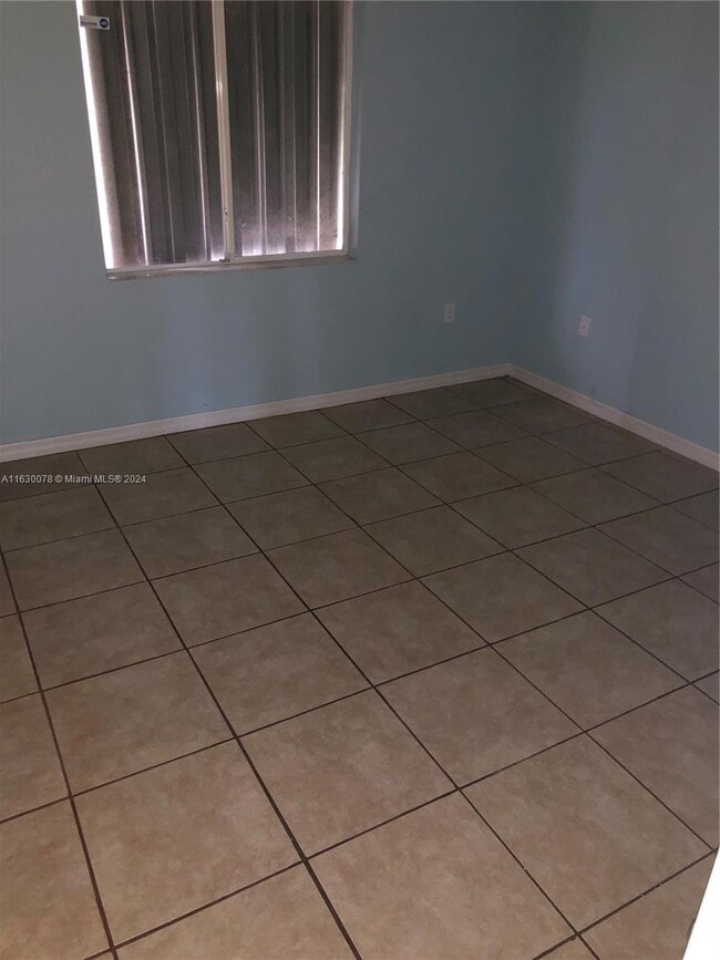 Foto del edificio - 11896 SW 224th St