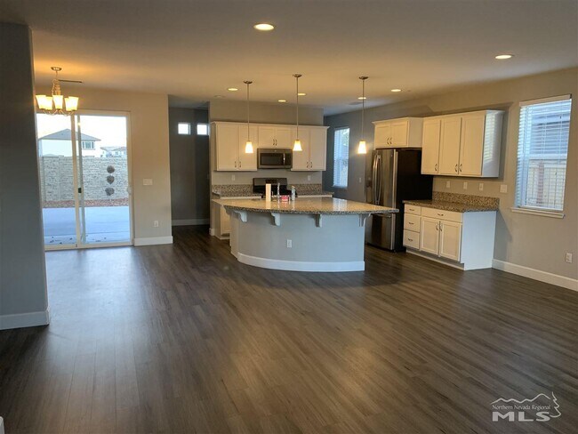 Building Photo - 1109 Silver Coyote Dr