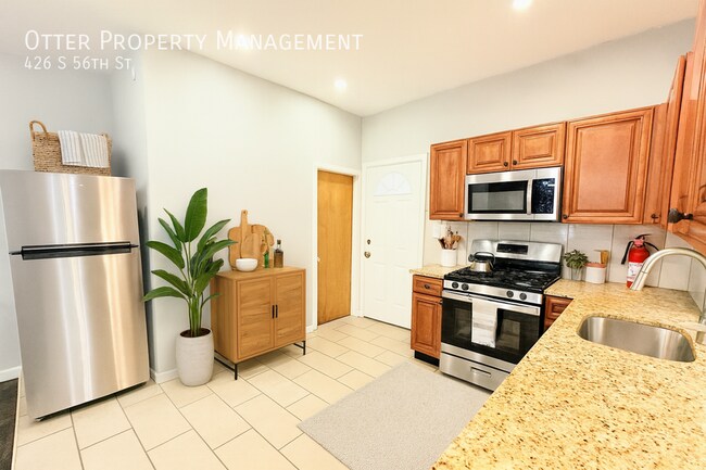 Foto del edificio - 426 S 56th St