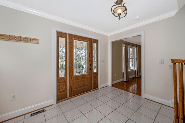 Building Photo - WELLER ESTATES