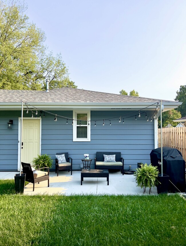 Side Patio - 4020 30th St