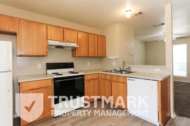 Building Photo - 4403 Abigail Dr