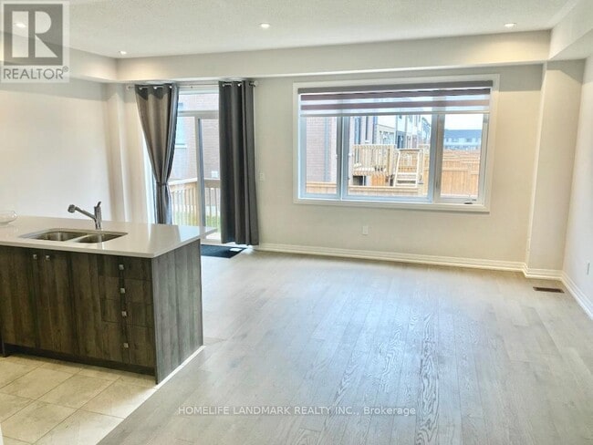 Building Photo - 109 Yale Dr