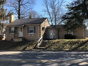 Building Photo - 317 S 18th St