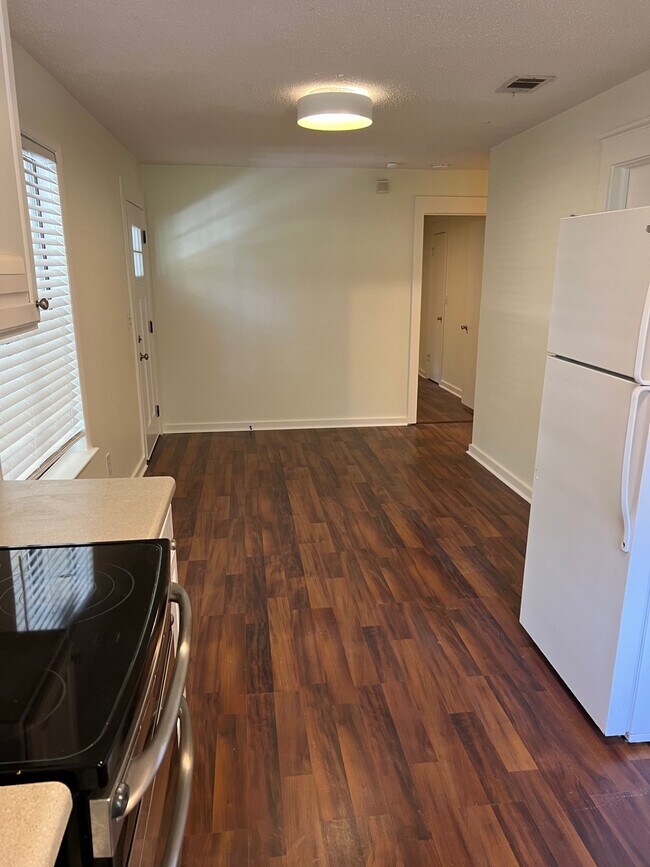 Foto del edificio - 35 Bay Breeze Dr