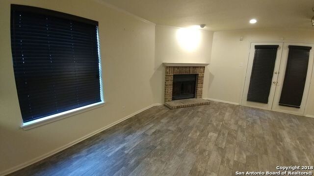 Building Photo - 10955 Wurzbach Rd