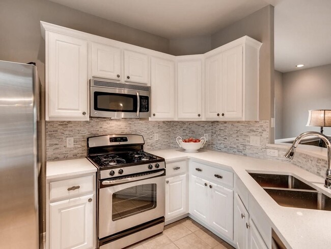 Kitchen - 2813 Saville Loop