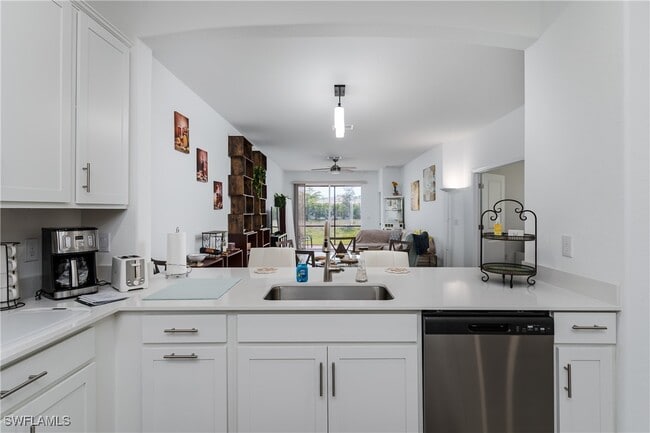 Building Photo - 2140 Dragonfruit Wy