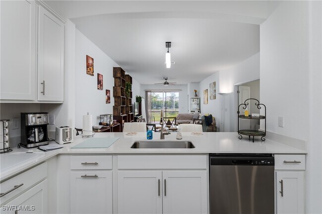 Foto del edificio - 2140 Dragonfruit Wy