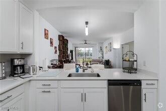 Building Photo - 2140 Dragonfruit Wy
