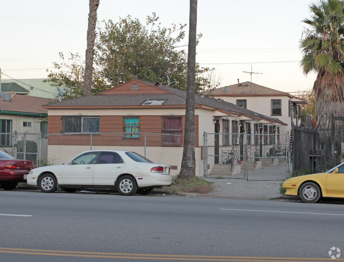 Primary Photo - 11110 S Figueroa St