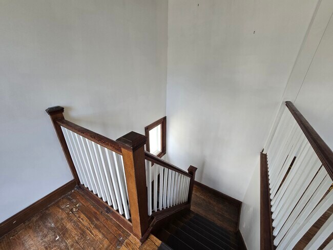 Foto del edificio - 311 Crestwood Ave