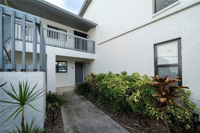 Foto del edificio - 17456 Silver Fox Dr