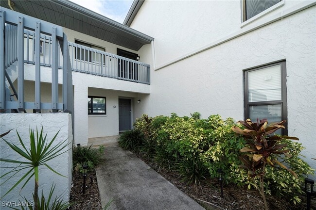 Building Photo - 17456 Silver Fox Dr