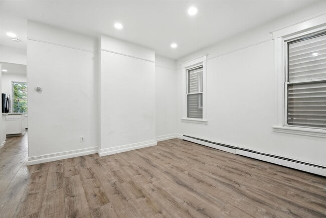 Building Photo - 130 75th St