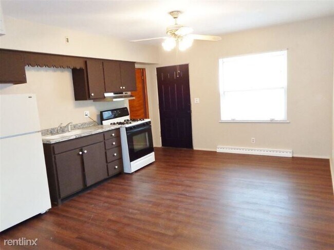 Building Photo - 1 br, 1 bath House - 120 S Cedar Ave