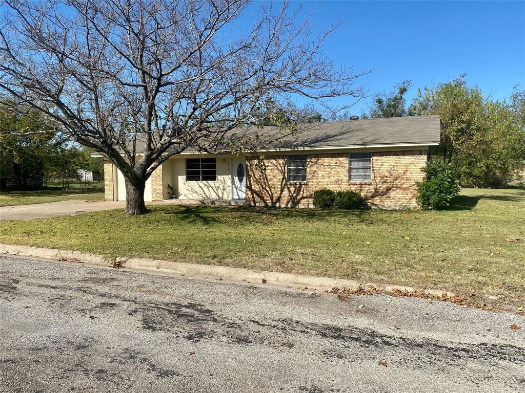 2010 Roberts Dr, Granbury, TX 76048 House for Rent in Granbury, TX