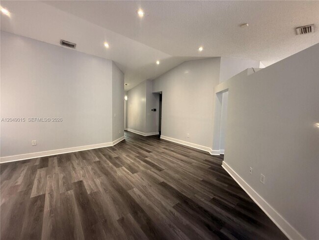 Foto del edificio - 14467 SW 137th Ct