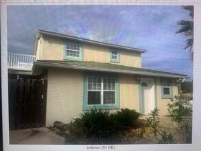 Building Photo - 120 Gassett Rd