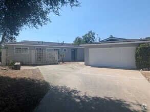 Building Photo - 233 Ramona Ct