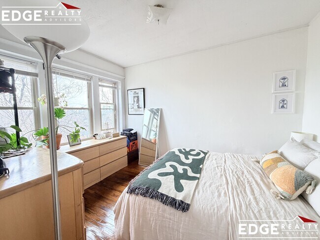 Foto del edificio - 264 Kelton St