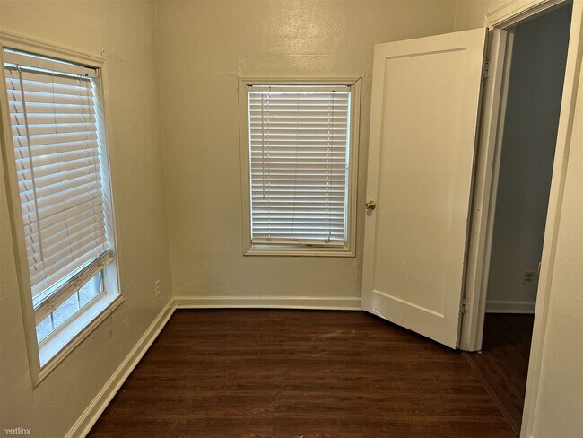 Building Photo - 2 br, 1 bath House - 3700 Holick Ln 3700 H...