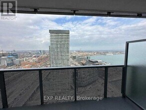 Building Photo - 138 Downes St