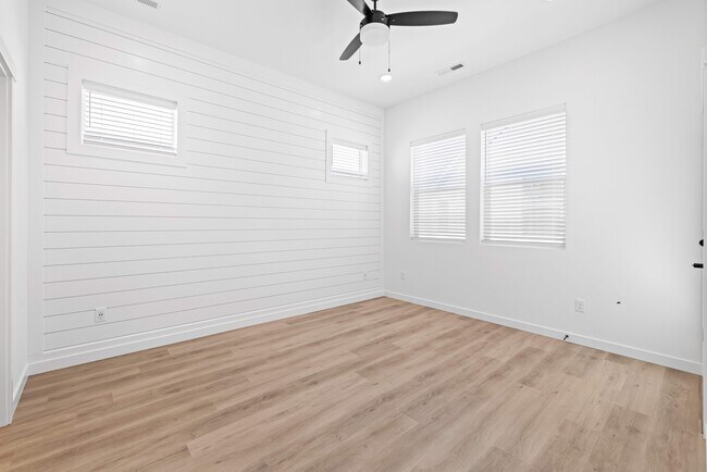 Building Photo - 4203 Saylor Ln