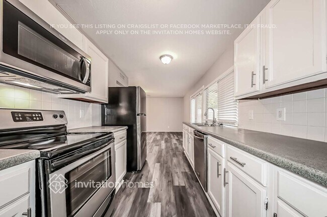 Foto del edificio - 2709 Clover Valley Dr
