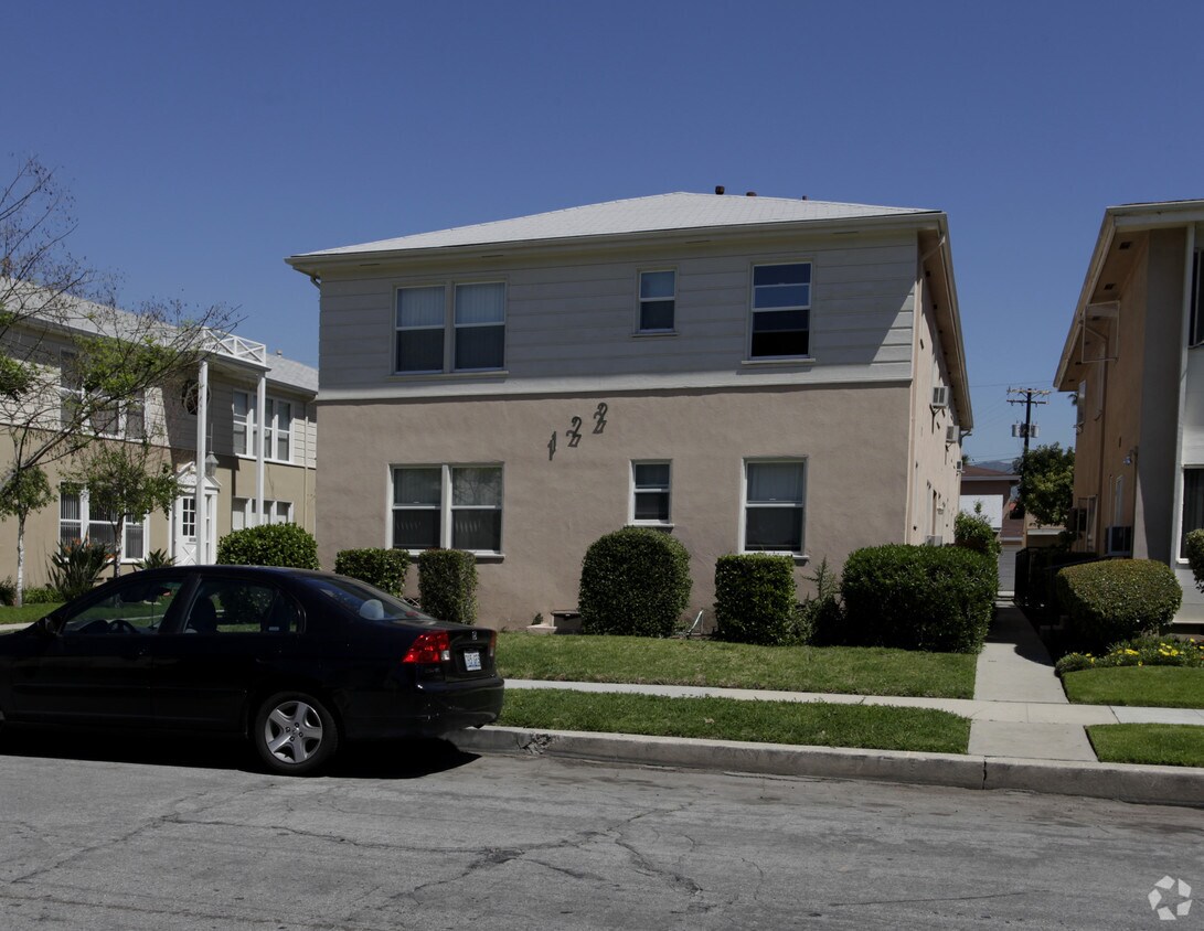 Building Photo - 122 N Lamer St