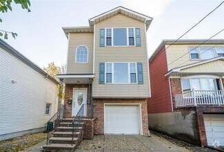 Building Photo - 90 Evergreen St