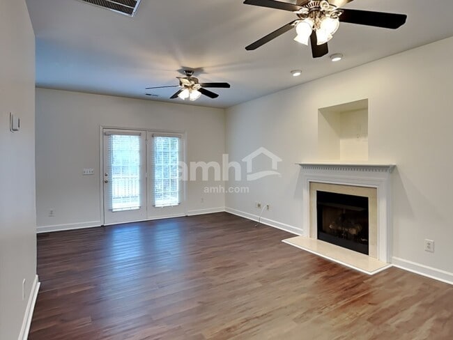 Foto del edificio - 14316 Buckton Ln