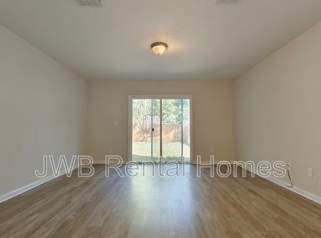 Building Photo - 9109 India Ave