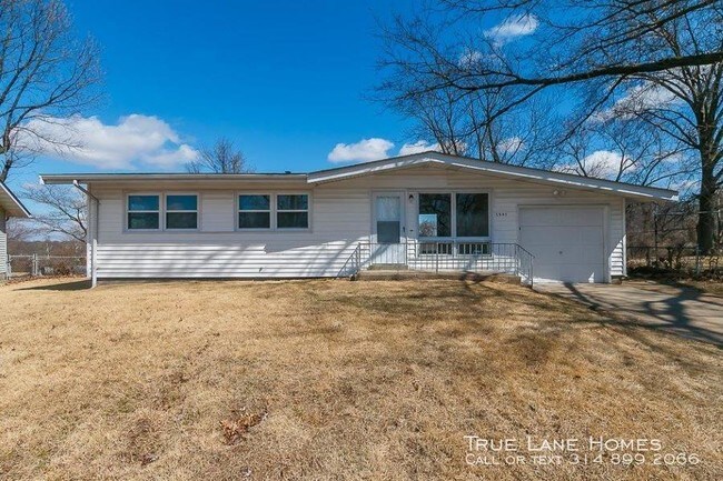 Building Photo - 3005 Glade Ave