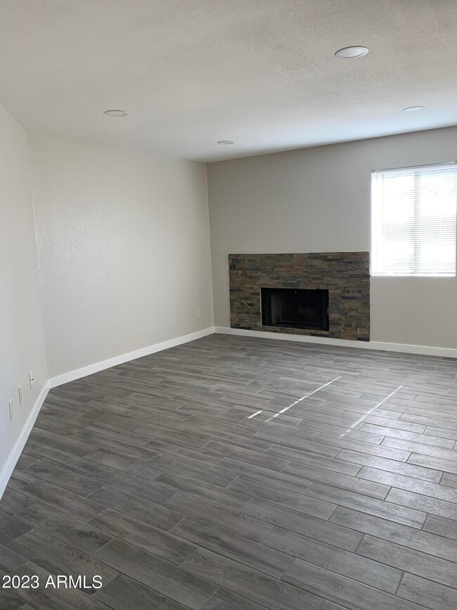 Building Photo - 9275 E Mission Ln