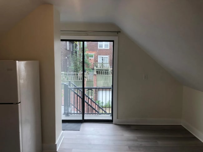 Foto del edificio - 2303 Murray Ave