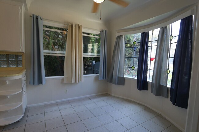Foto del edificio - 7114RamsgateAve