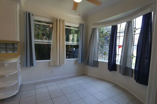 Building Photo - 7114RamsgateAve