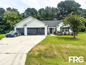Building Photo - 110 Highland Pk Dr