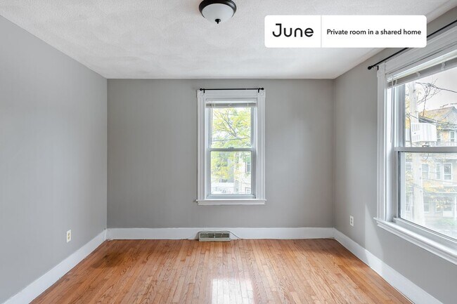 Foto del edificio - Room in Shared 6 bed/1.5 bath home in Somerville