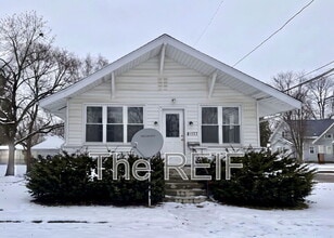 Building Photo - 1553 Illinois Ave