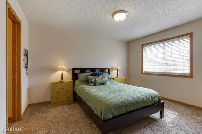 Building Photo - 8671 Quarry Ridge Ln