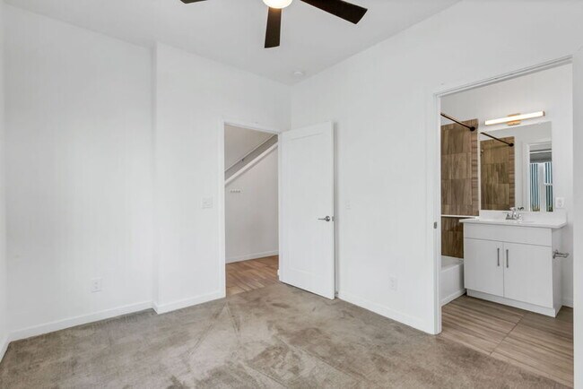 Foto del edificio - 8711 E Hampden Ave