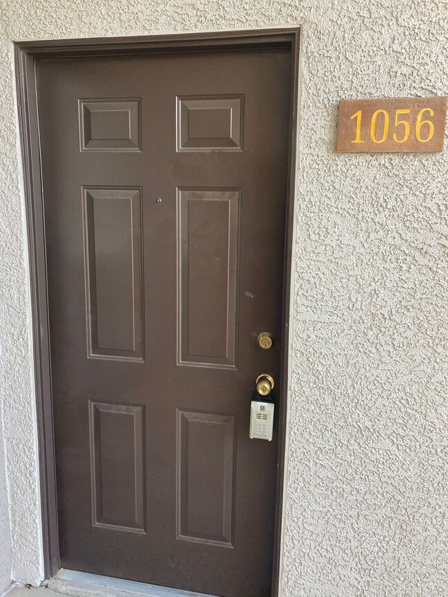Building Photo - 1 bedroom Southwest Tuscano condo - 1st fl...