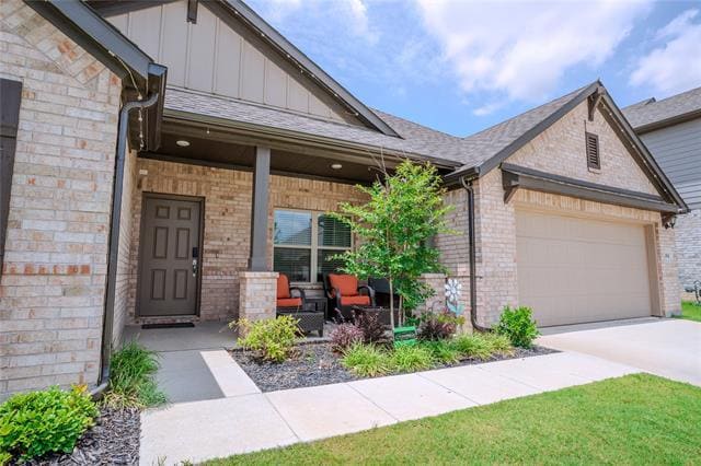 Building Photo - 404 Eaton Dr