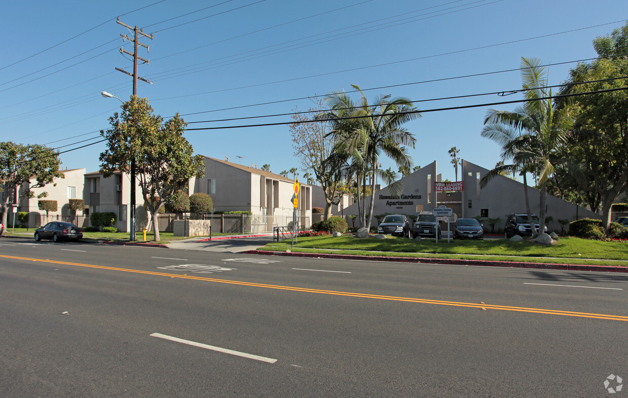 Primary Photo - Hawaiian Gardens Apartments