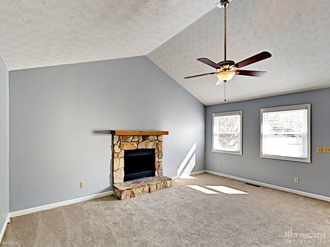 Building Photo - 340 Denae Ct