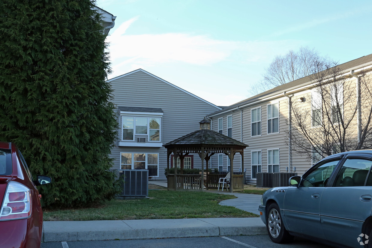 Alternate View - Omni Park Place Senior Apartments