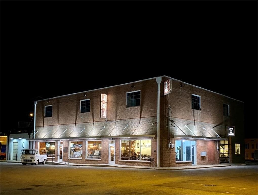 111 S Main St Unit 205, Springdale, AR 72764 Apartment for Rent in