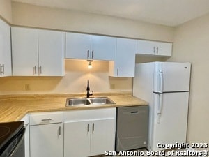 Foto del edificio - 235 W Silver Sands Dr